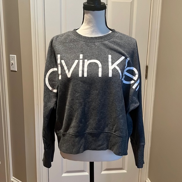 Calvin Klein Performance Tops - Calvin Klein Sweat Shirt